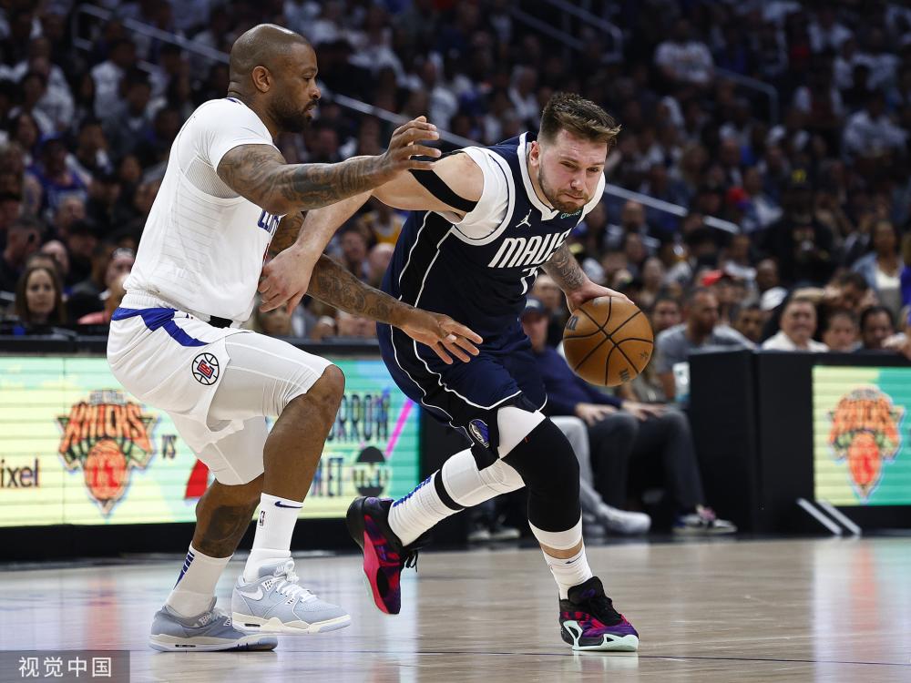 在布朗与霍 在布朗与霍